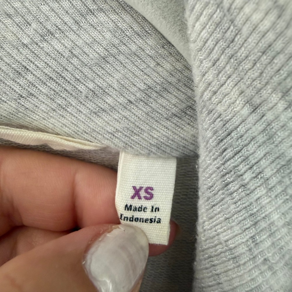 Athleta Pranayama Wrap Cardigan Light Gray Heather Open Front Pockets XS - Picture 3 of 6